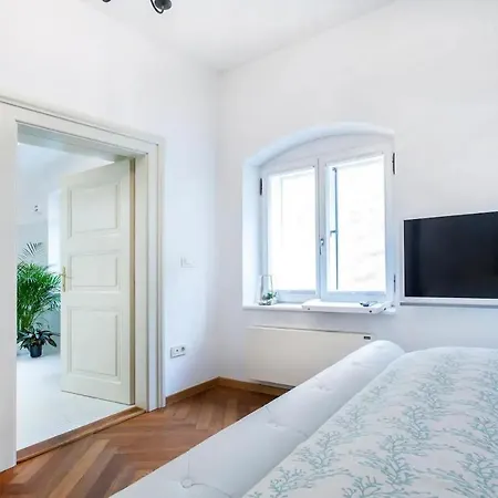 Deluxe Address Downtown Apartmán