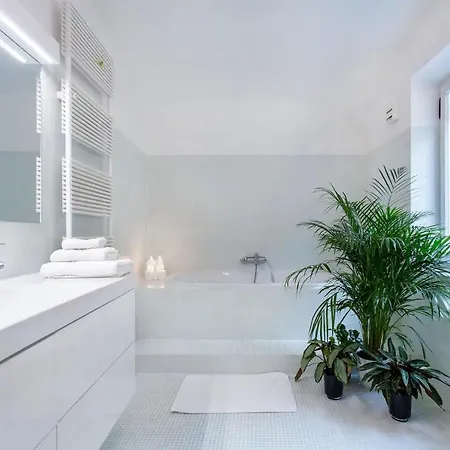 Deluxe Address Downtown Апартаменты