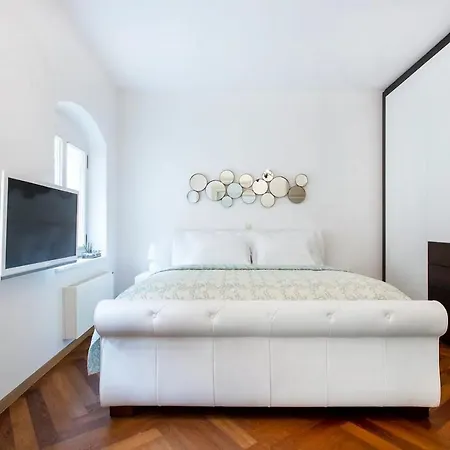 Deluxe Address Downtown Apartamento Liubliana
